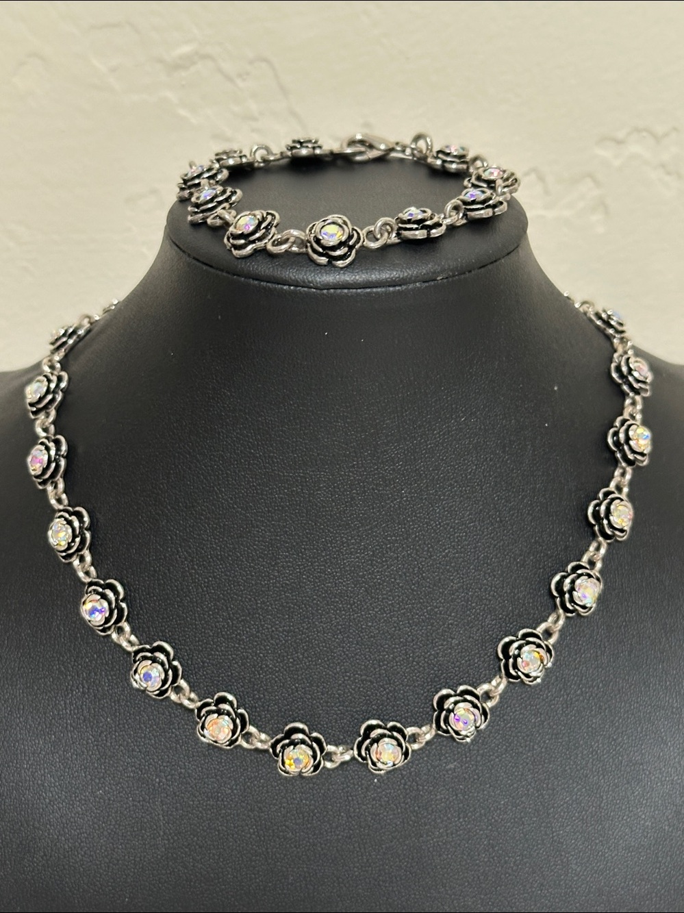 Premier Designs Vintage Primrose Necklace & Bracelet Set with AB Crystals